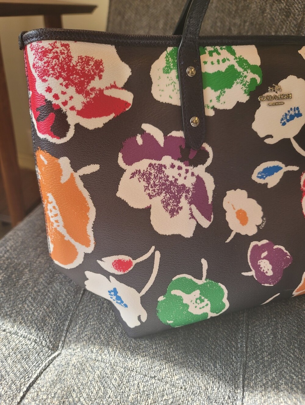 Coach Wildflower City Tote - Picture 12 of 16